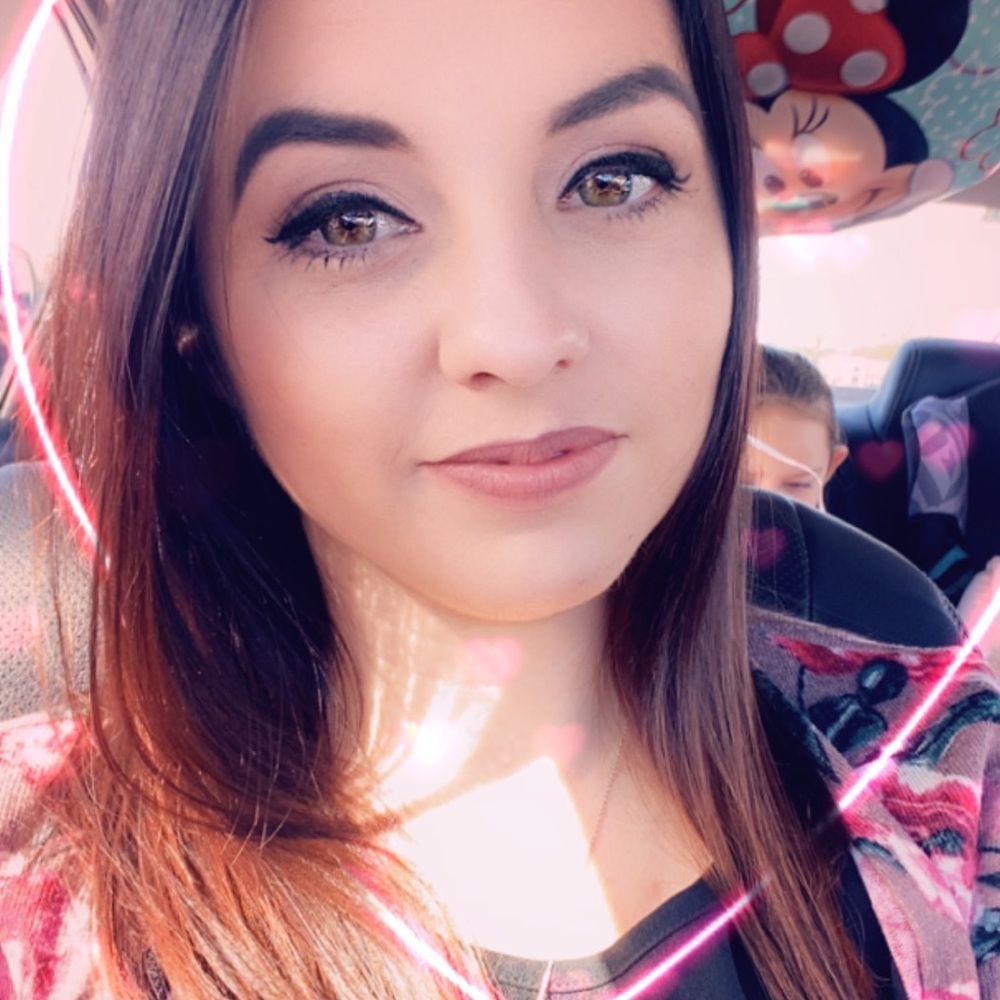 Meet your Posher, Vanessa